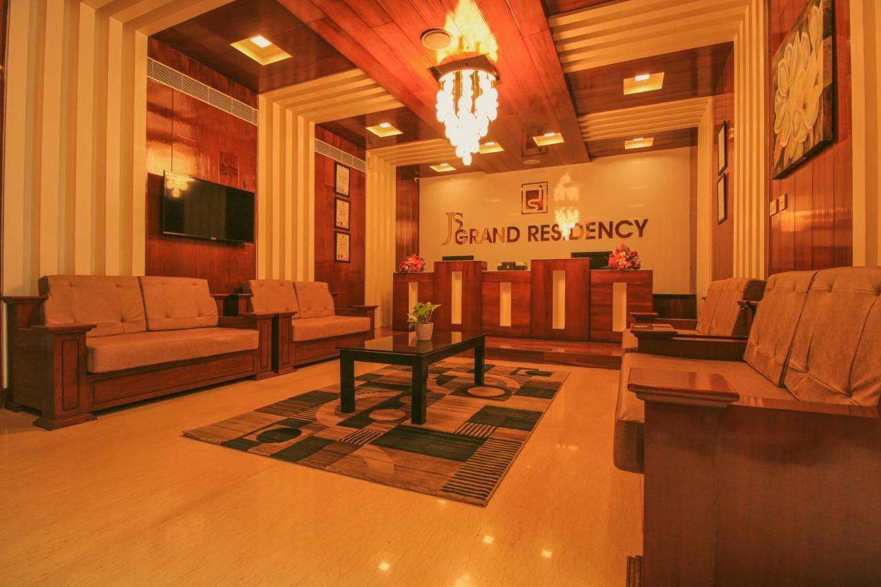 Emarald Hotels & Resorts Chennai Exterior photo